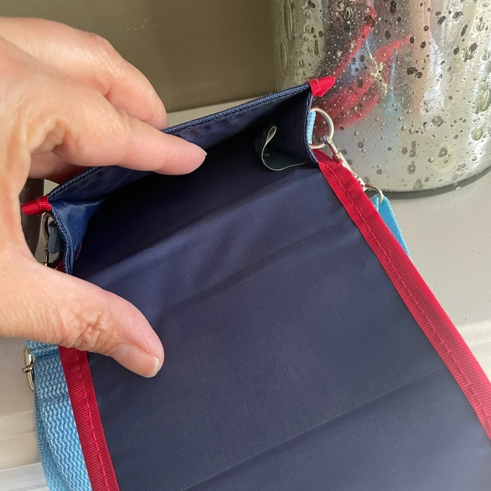 New Disney Winnie the Pooh Vintage Crossbody Wallet and mini purse - Picture 4 of 5